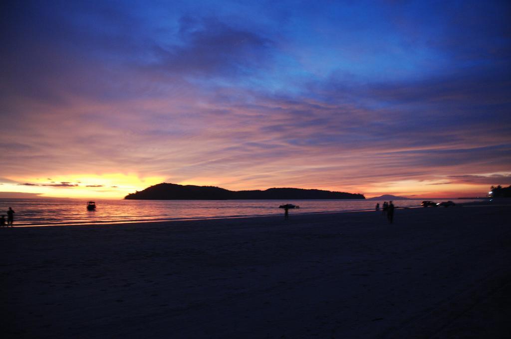 Malibest Resort Pantai Cenang  Exteriör bild